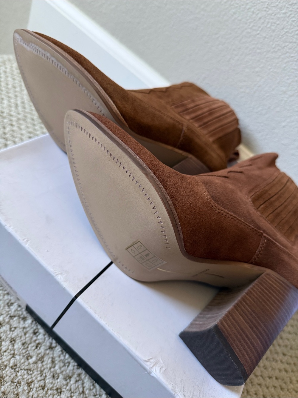 Dolce Vita Conway Acorn Suede Heeled Ankle Boots - Picture 5 of 7